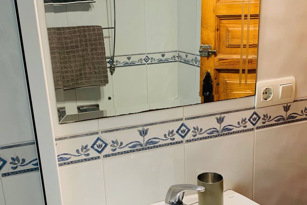 Photo of Bathroom in Oasis del Capistrano