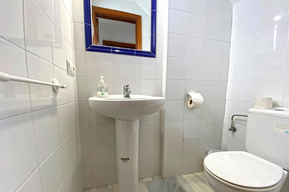 Photo of Bathroom in Conil de la Frontera City Center