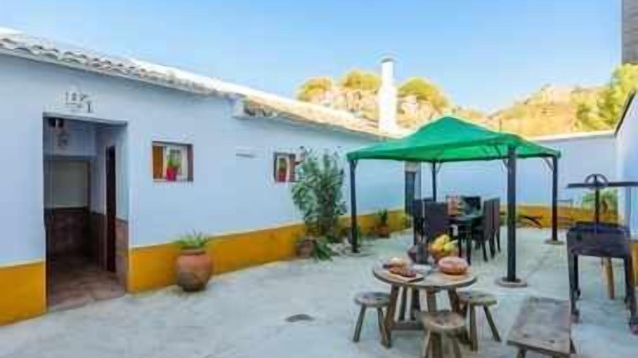 Photo of Patio Balcony in Pruna