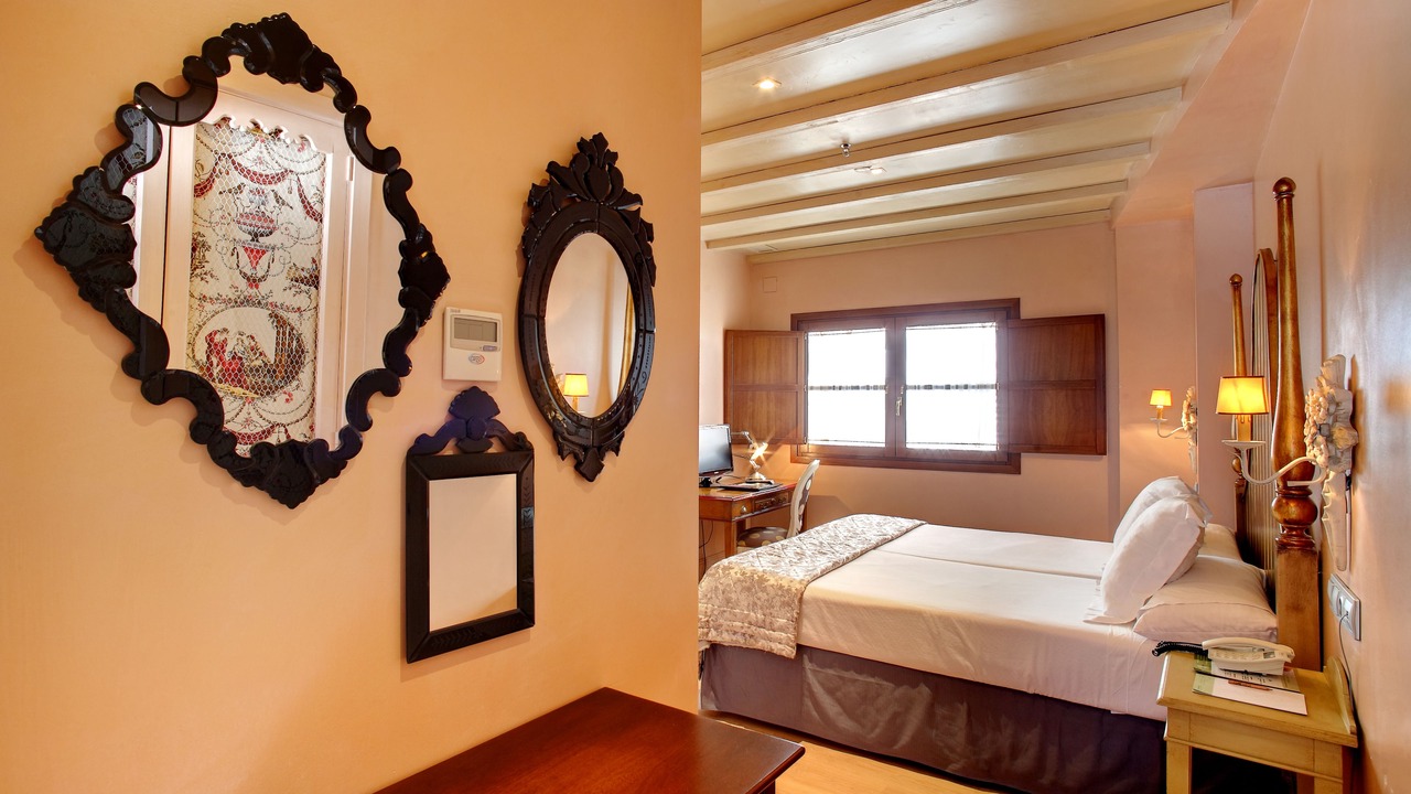 Photo of Bedroom in Alameda