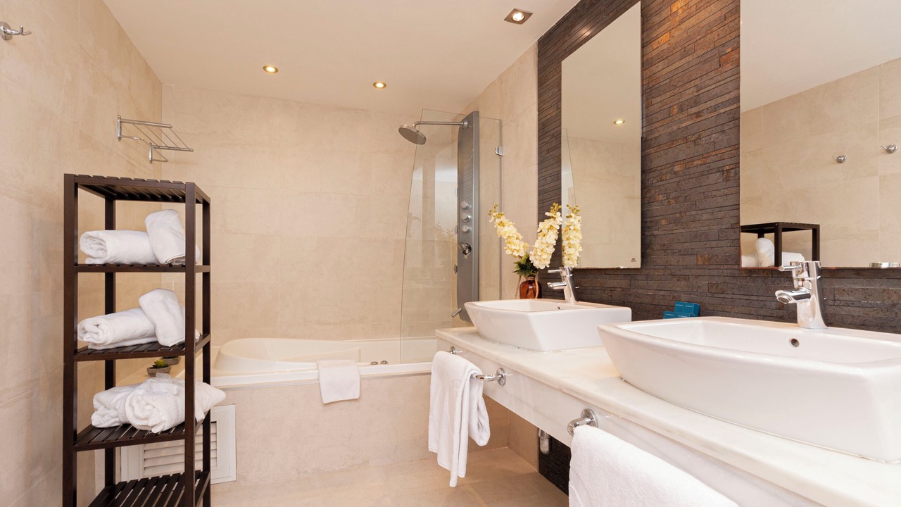 Photo of Bathroom in Ceuta