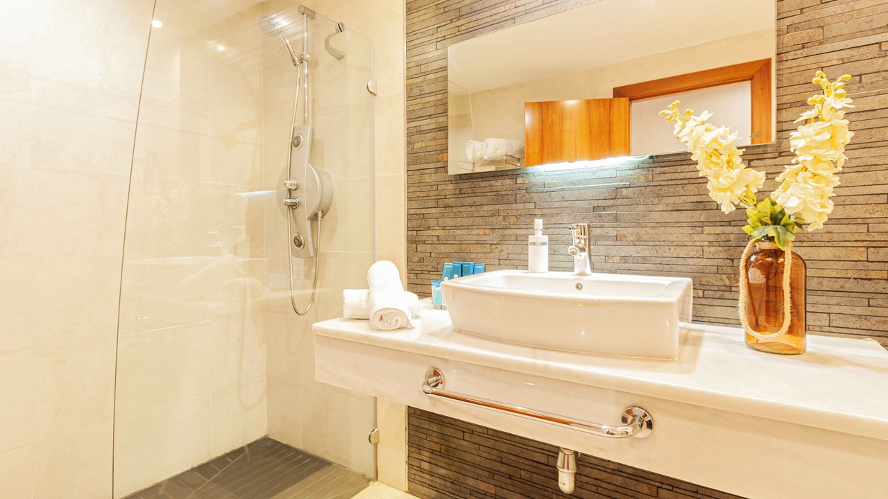 Photo of Bathroom in Ceuta
