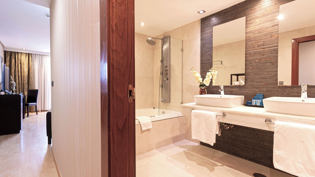 Photo of Bathroom in Ceuta