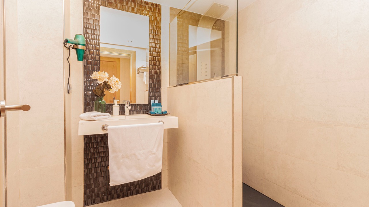 Photo of Bathroom in Ceuta