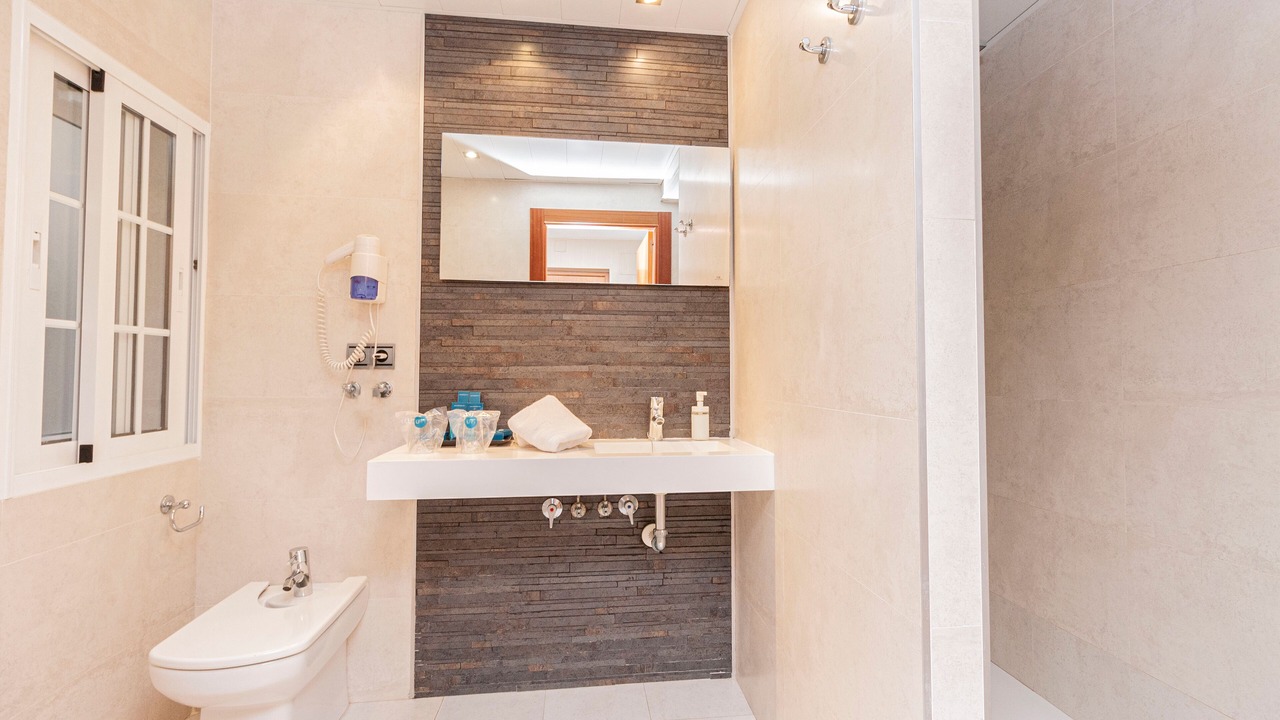 Photo of Bathroom in Ceuta