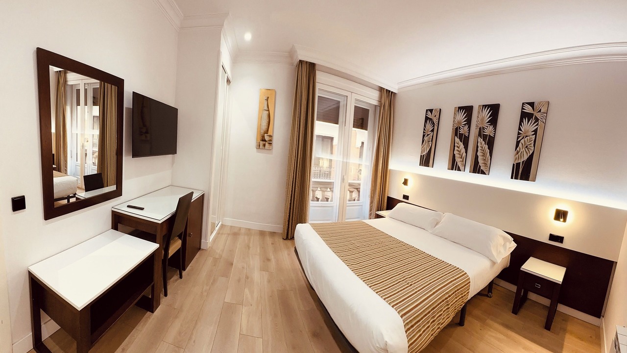 Photo of Bedroom in Literary Quarter