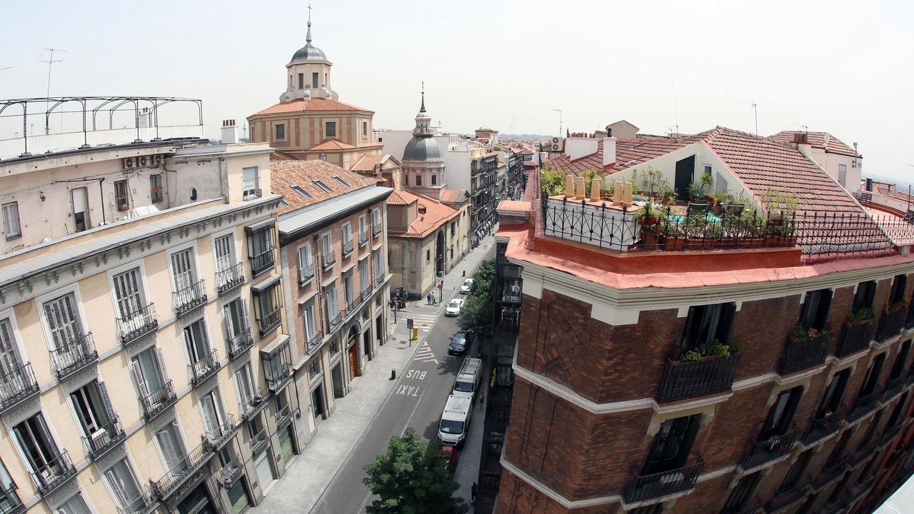 Photo of Others in Literary Quarter