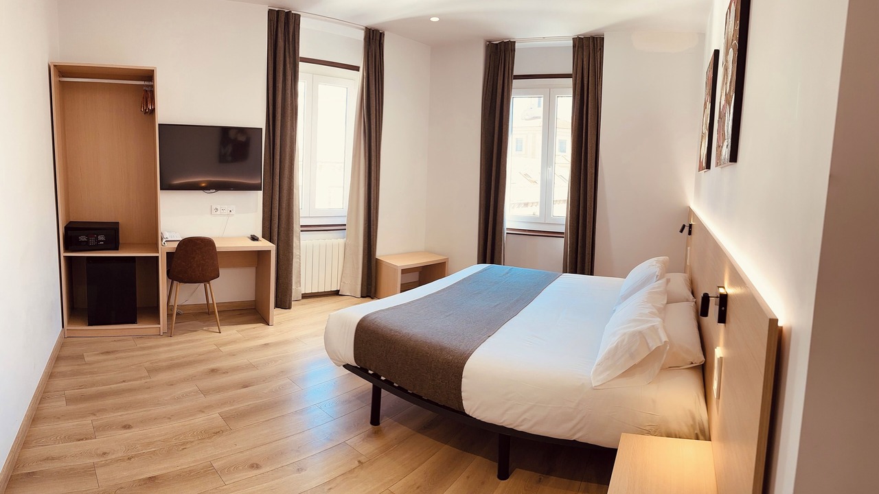 Photo of Bedroom in Literary Quarter