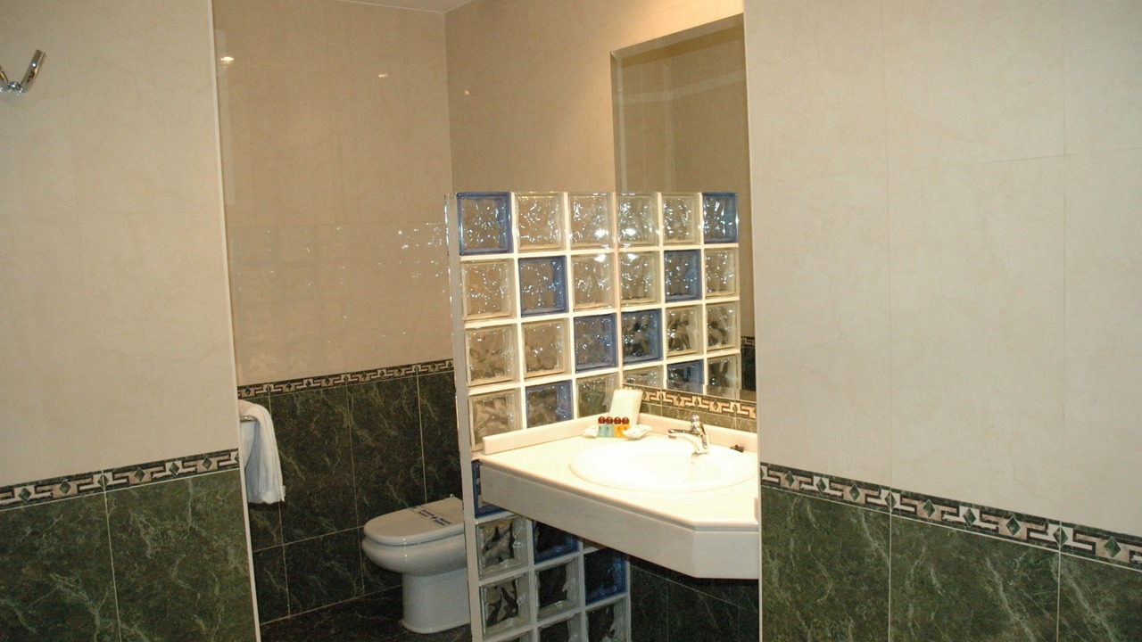 Photo of Bathroom in Atarfe