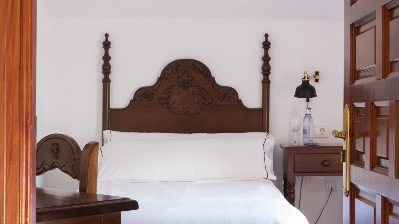 Photo of Bedroom in Villaluenga del Rosario