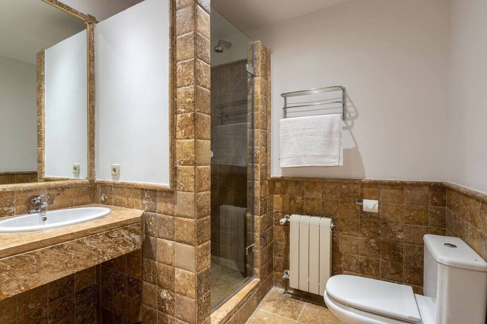 Photo of Bathroom in New Golden Mile