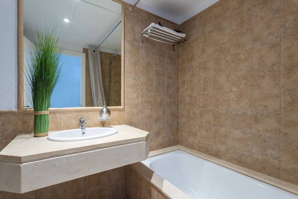 Photo of Bathroom in New Golden Mile