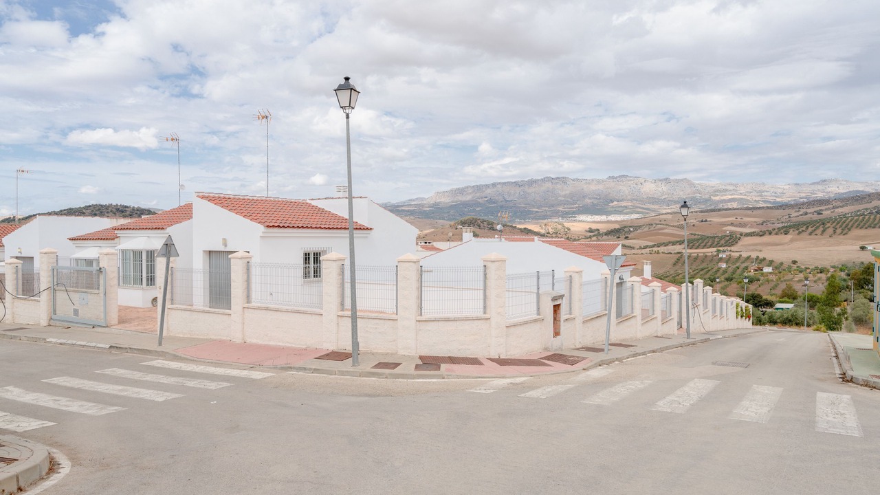 Photo of Others in Almogia