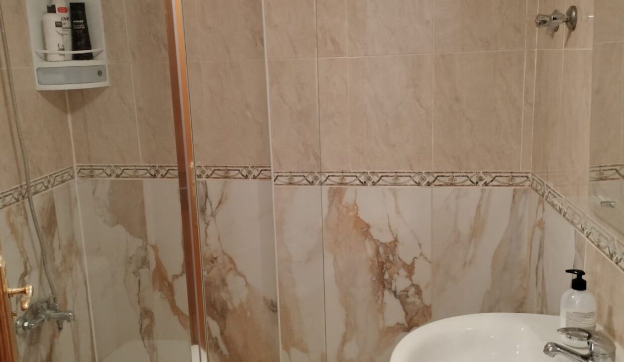 Photo of Bathroom in Los Geraeos