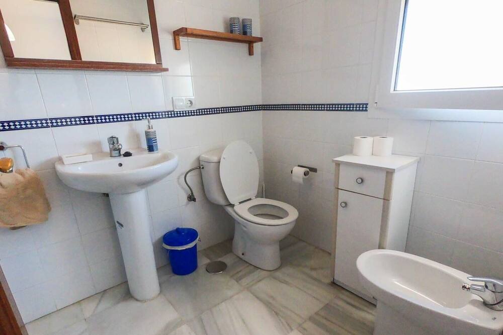 Photo of Bathroom in Conil de la Frontera City Center