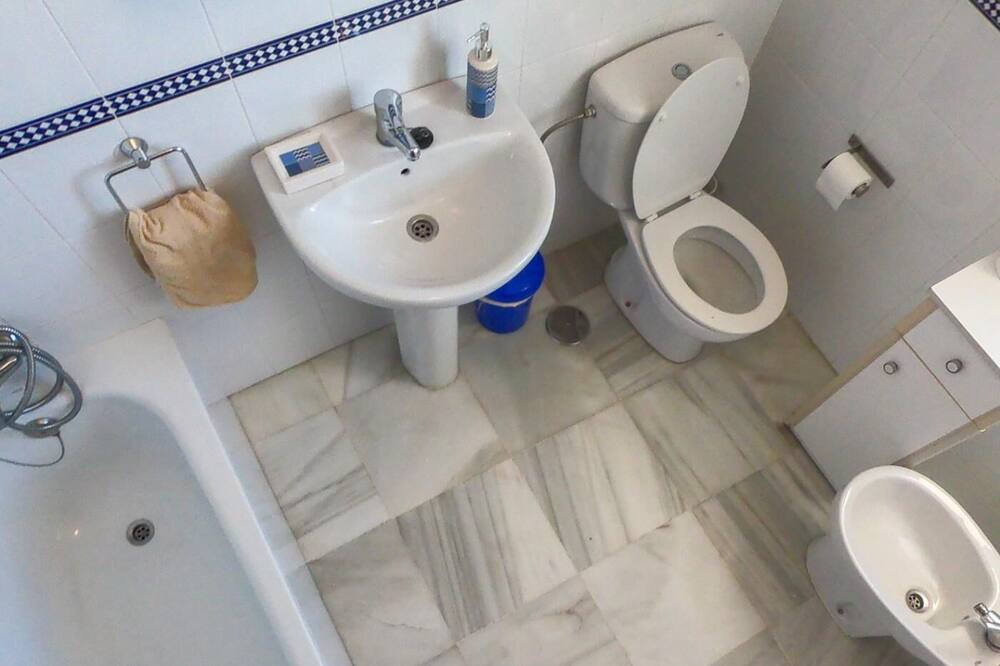 Photo of Bathroom in Conil de la Frontera City Center