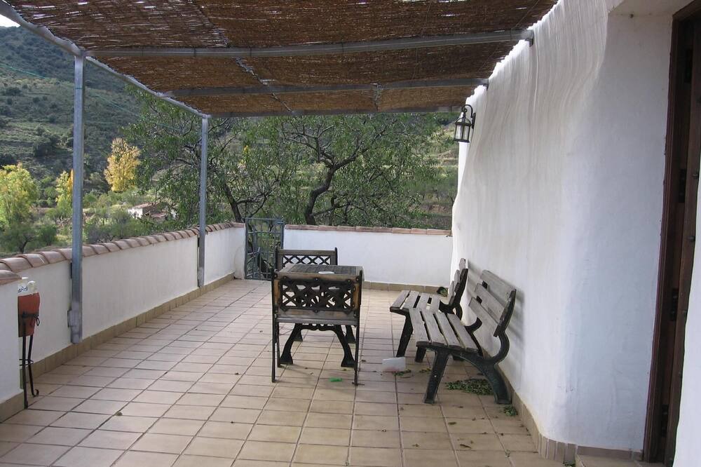 Photo of Patio Balcony in Laroya