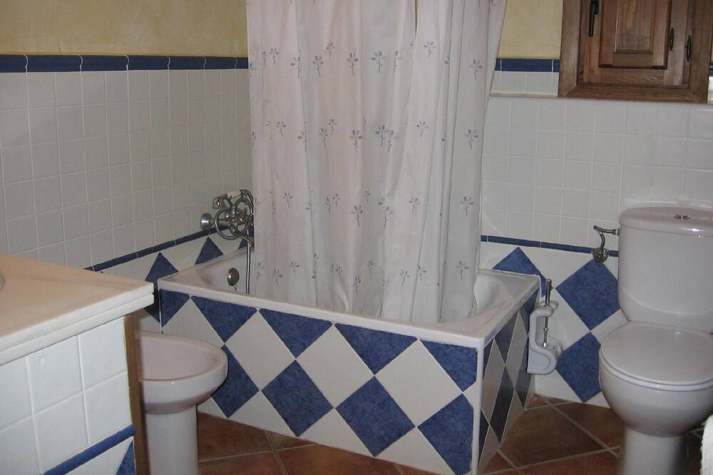 Photo of Bathroom in Laroya