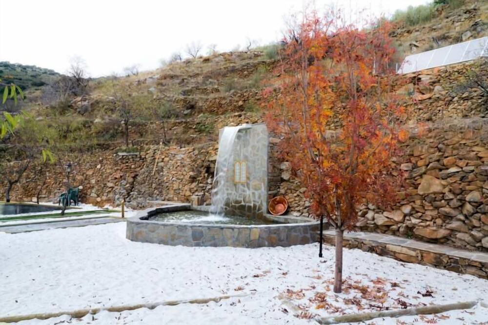 Photo of Outdoor in Laroya