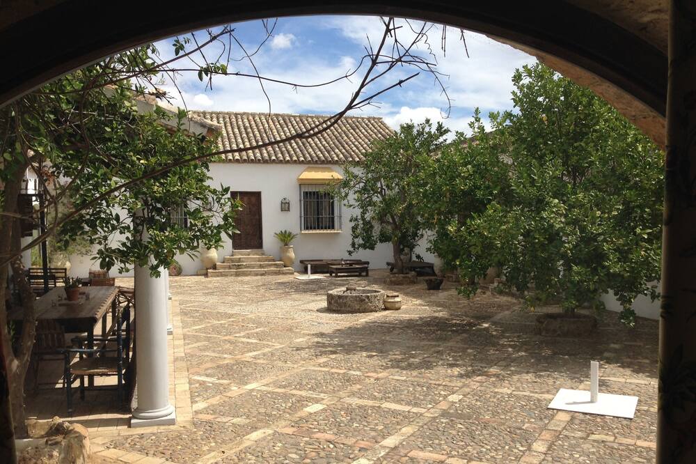 Photo of Outdoor in Marchena