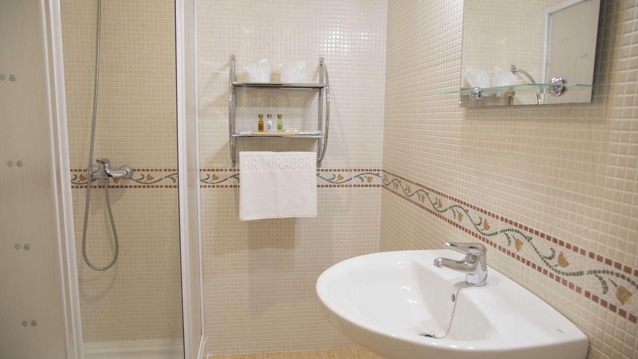 Photo of Bathroom in Canillas de Albaida