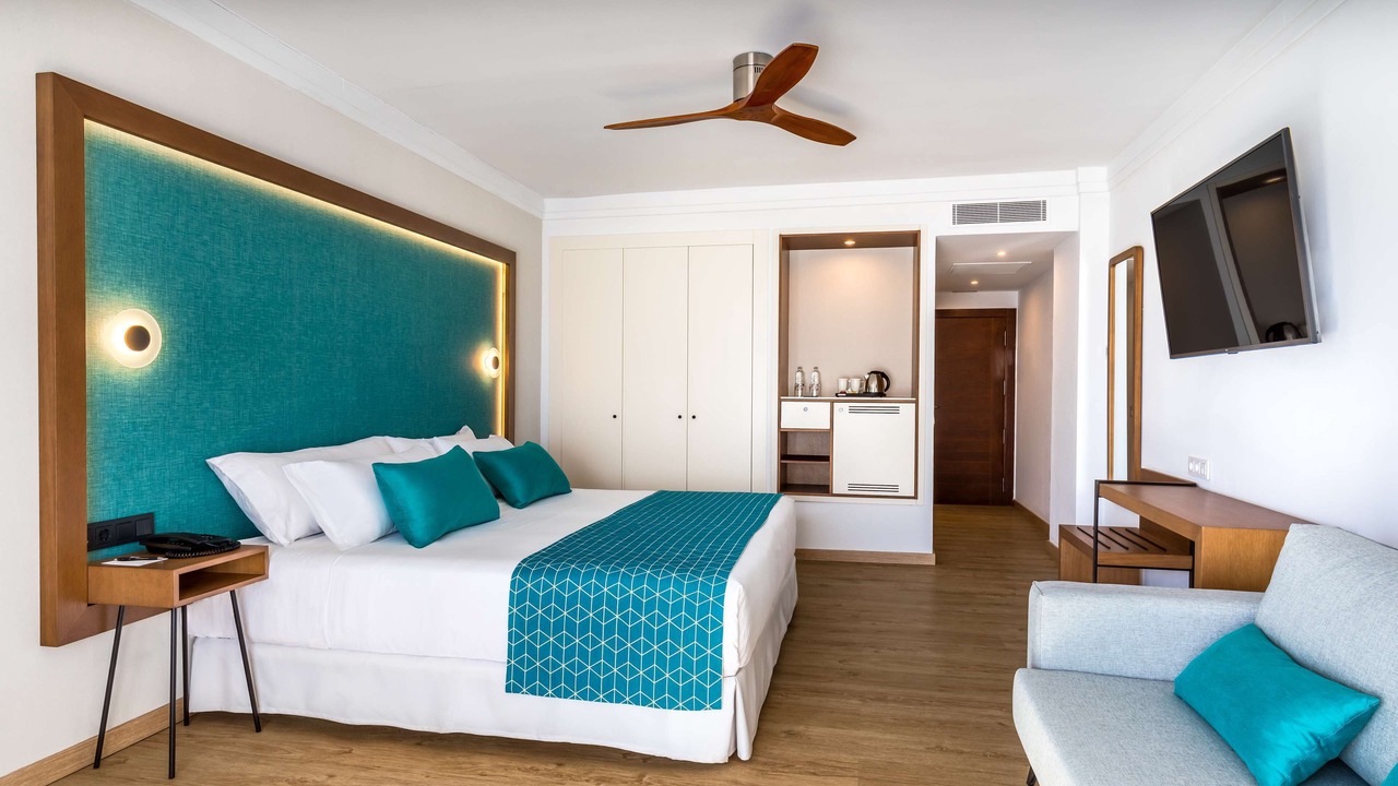 Photo of Bedroom in Retamar