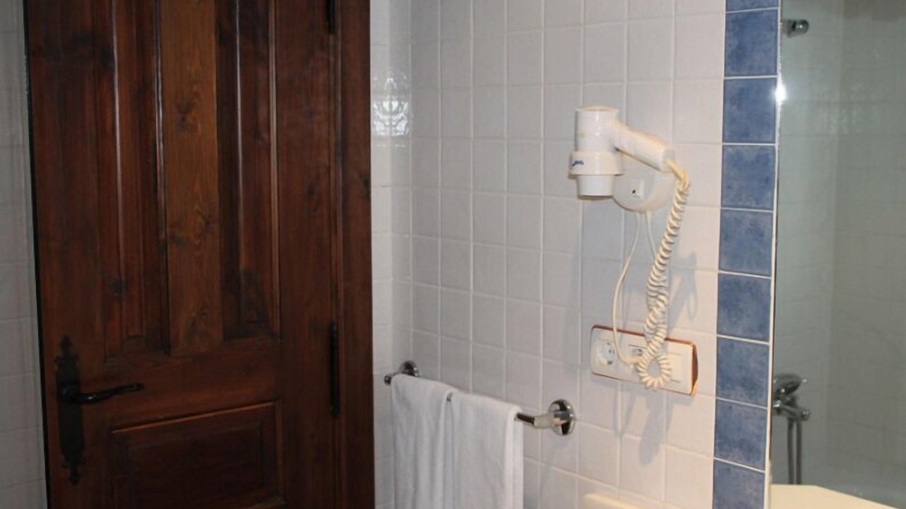 Photo of Bathroom in La Calahorra
