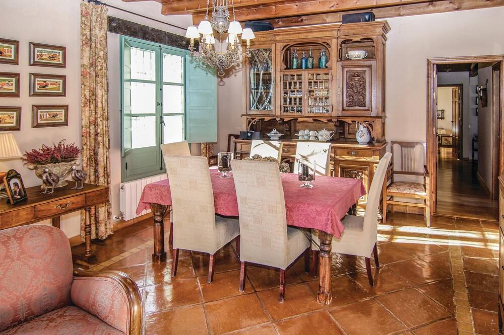 Photo of Bedroom in Alanis