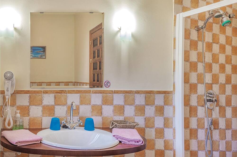 Photo of Bathroom in Constantina