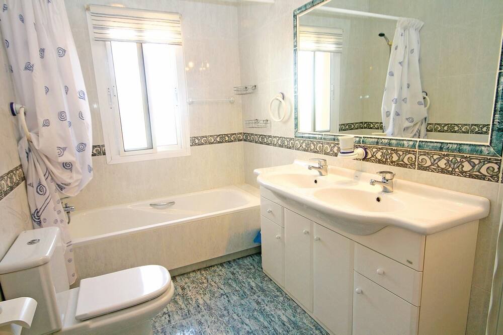 Photo of Bathroom in Monda