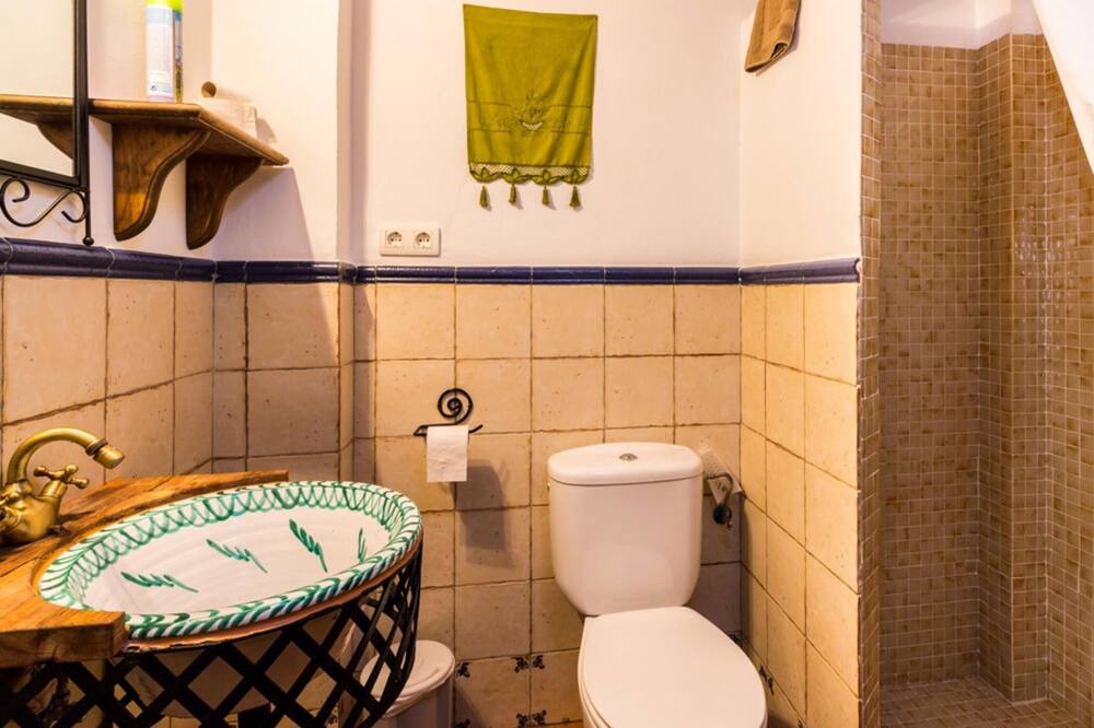Photo of Bathroom in Niguelas