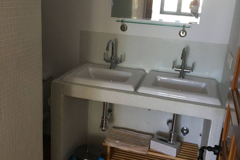 Photo of Bathroom in Sayalonga