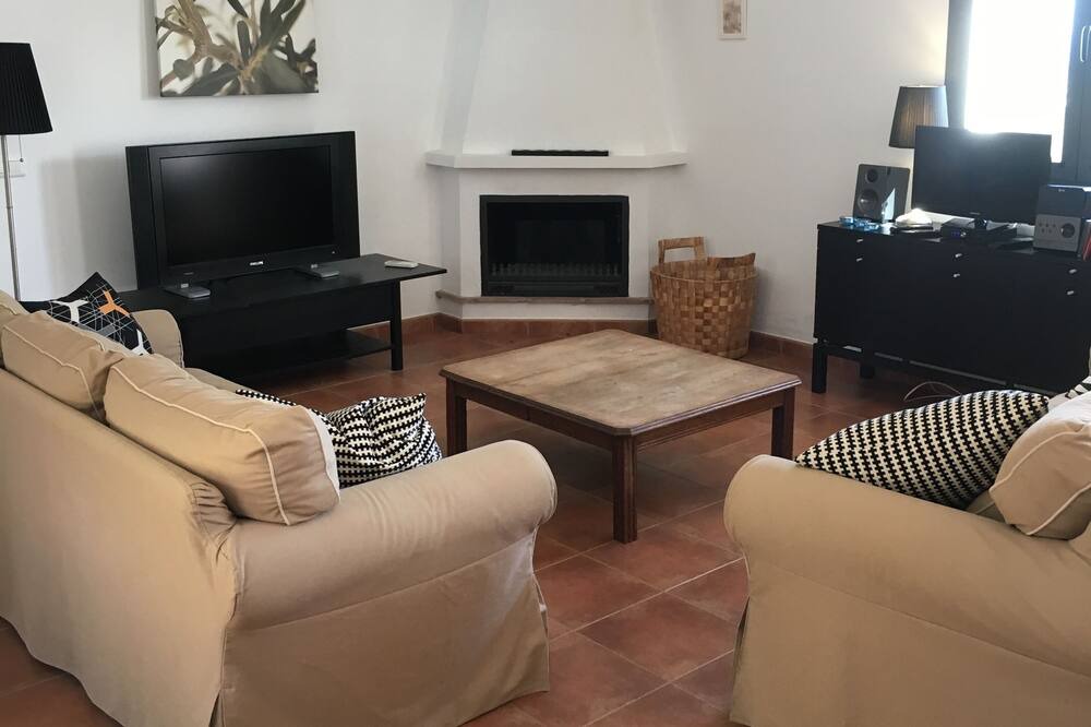 Photo of Livingroom in Sayalonga