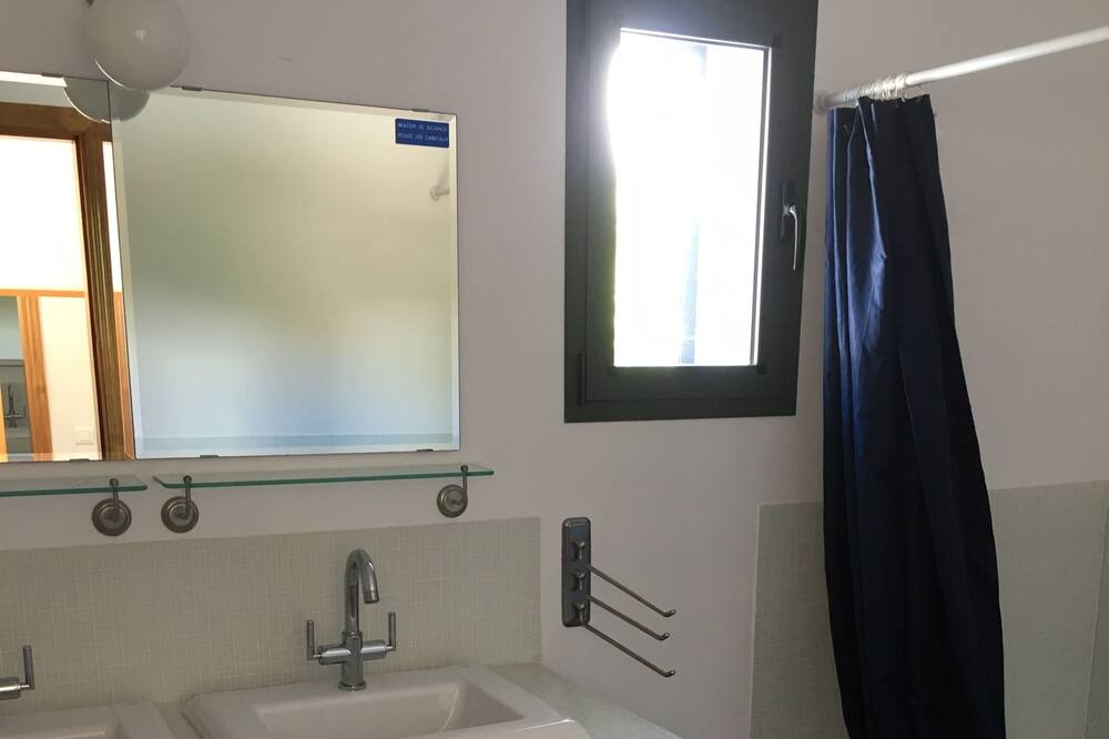 Photo of Bathroom in Sayalonga