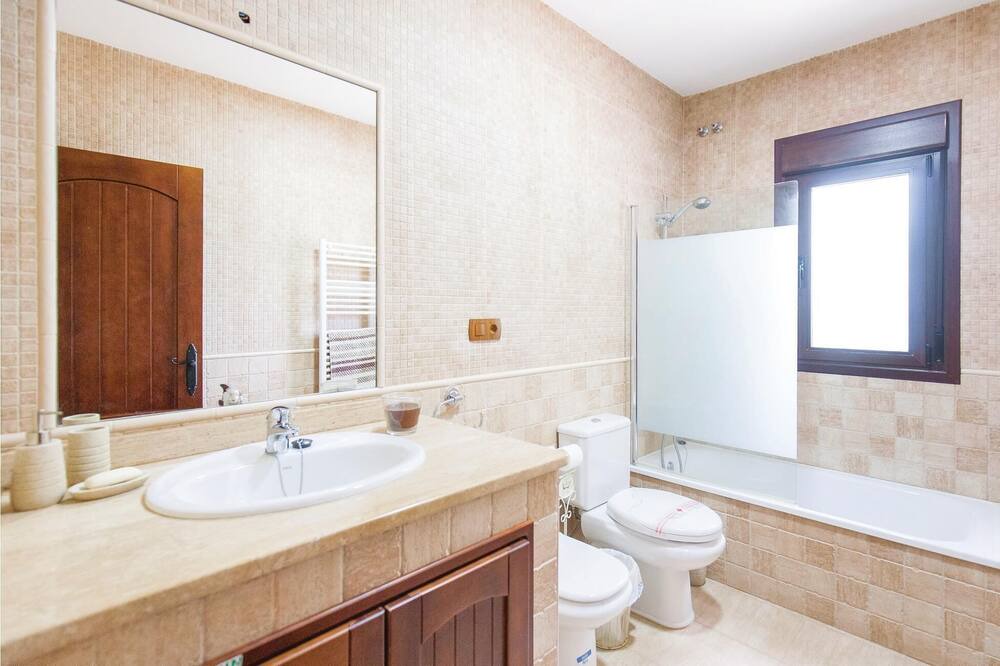 Photo of Bathroom in Arriate