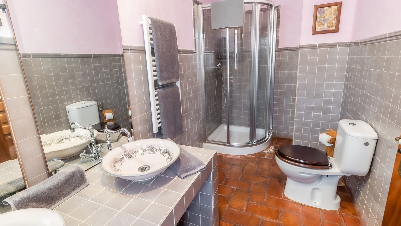 Photo of Bathroom in Alange