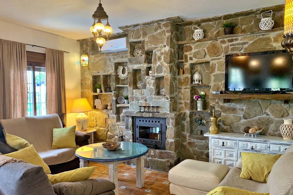 Photo of Livingroom in Sayalonga