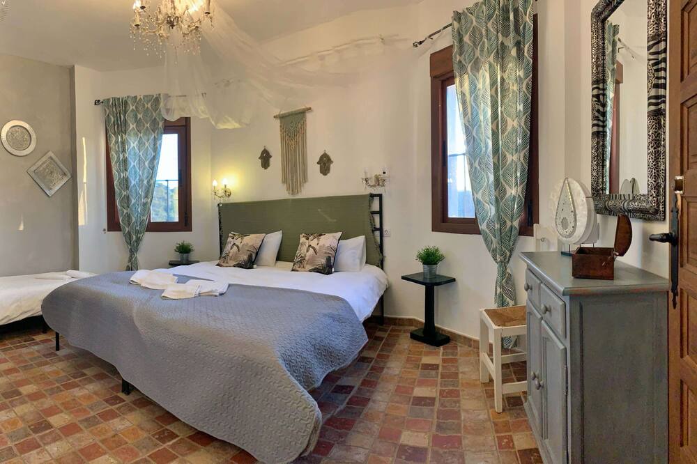 Photo of Bedroom in Sayalonga