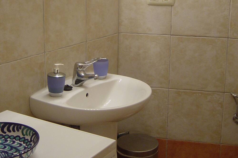 Photo of Bathroom in Montejaque