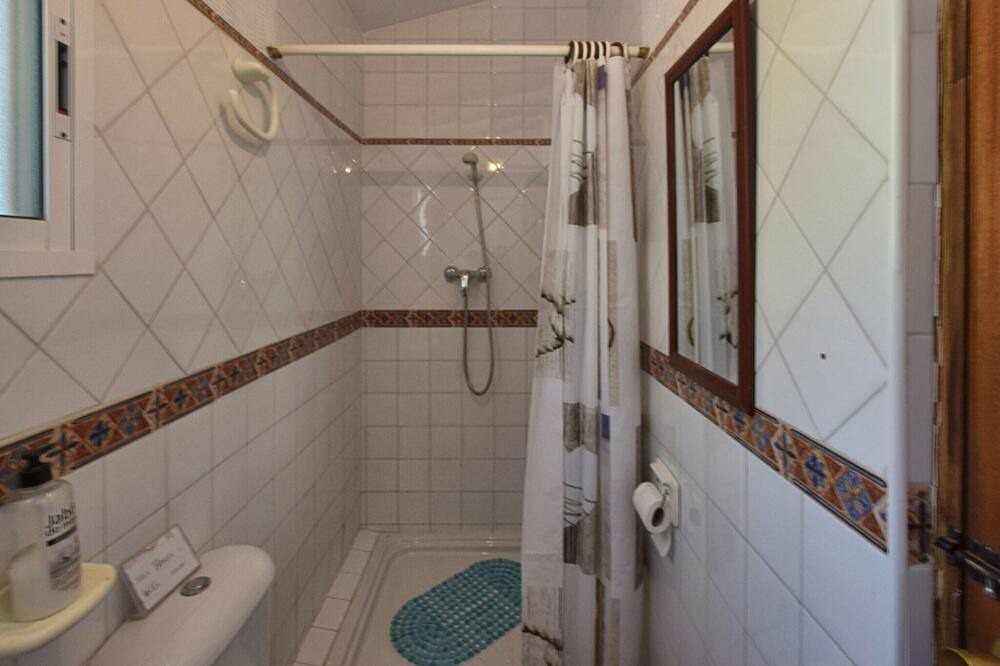 Photo of Bathroom in Canillas de Aceituno