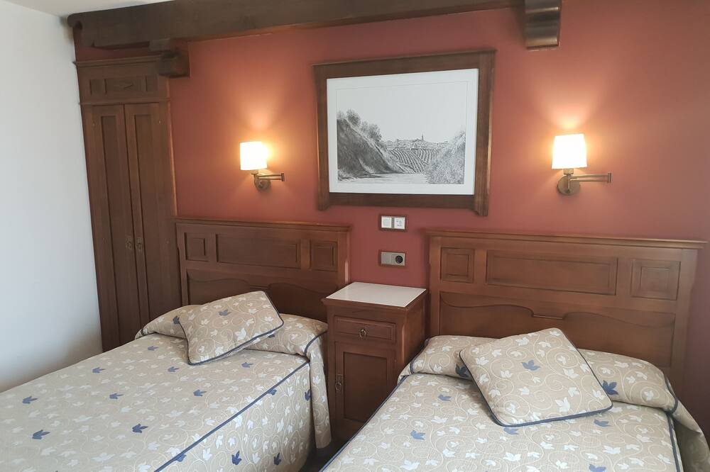 Photo of Bedroom in Porcuna