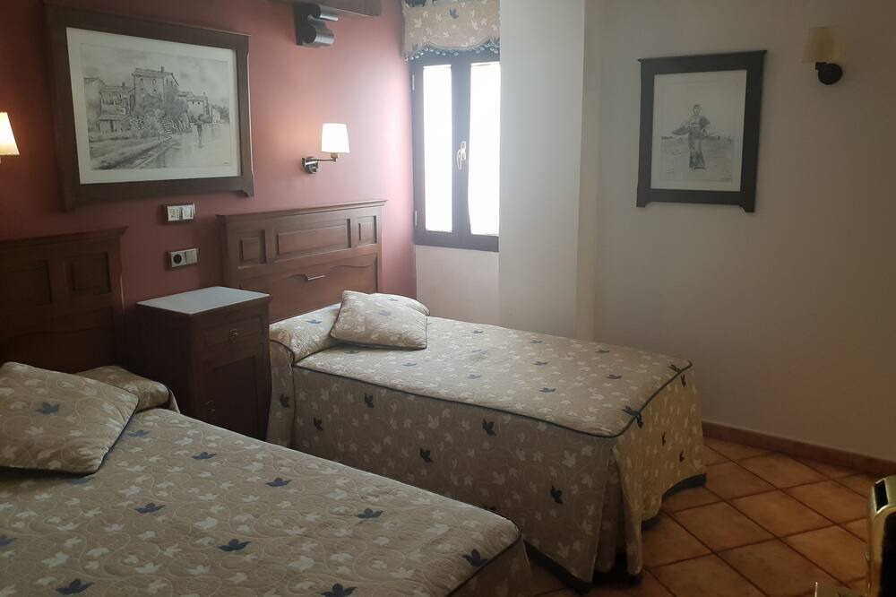 Photo of Bedroom in Porcuna