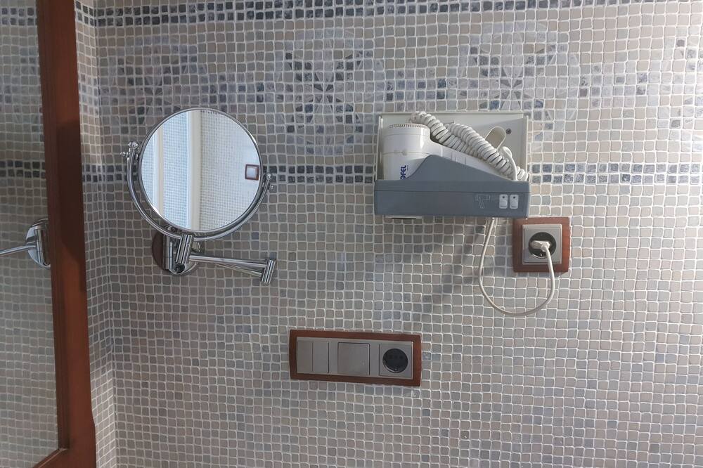 Photo of Bathroom in Porcuna