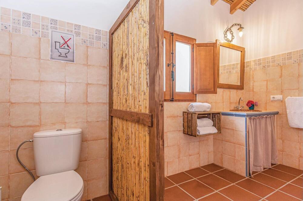 Photo of Bathroom in Algodonales