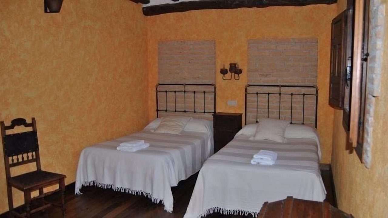 Photo of Bedroom in Arroyomolinos de la Vera