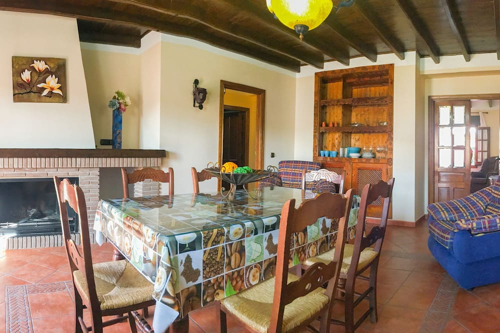 Photo of Kitchen in Montecorto