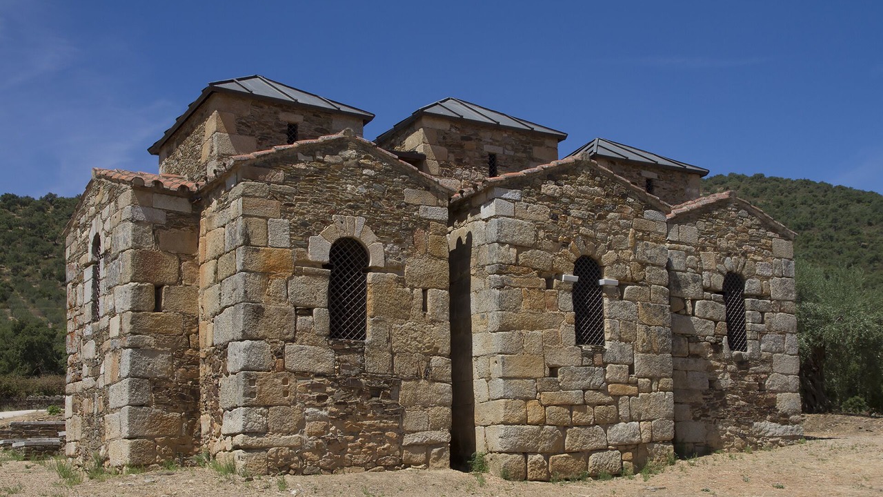 Photo of Buildings in Arroyomolinos de Montanchez