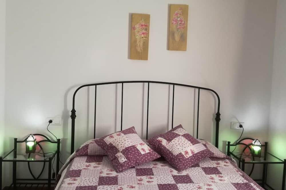 Photo of Bedroom in Linares de la Sierra