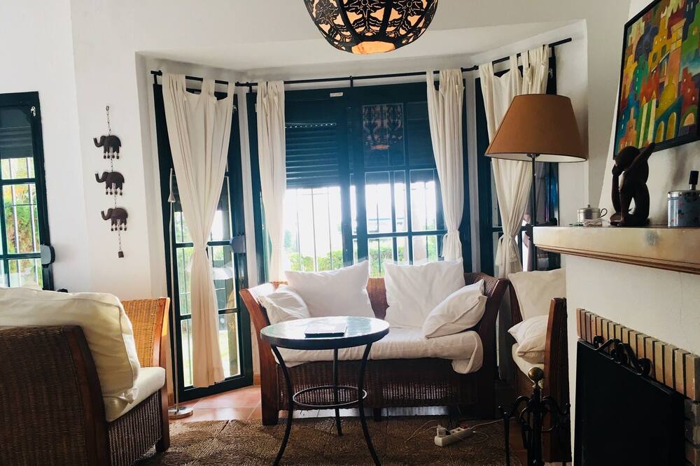 Photo of Livingroom in Atlanterra