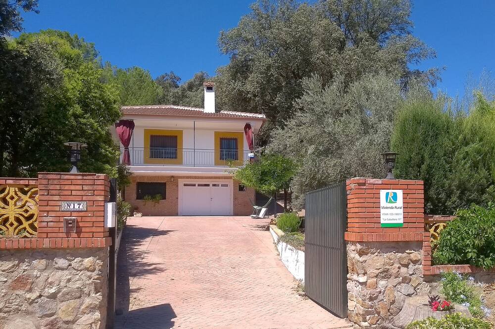 Photo of Outdoor in Santa Maria de Trassierra